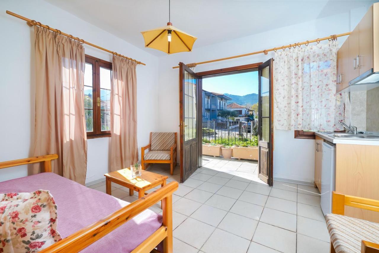 Penelopi Apartments Limenas  Bagian luar foto
